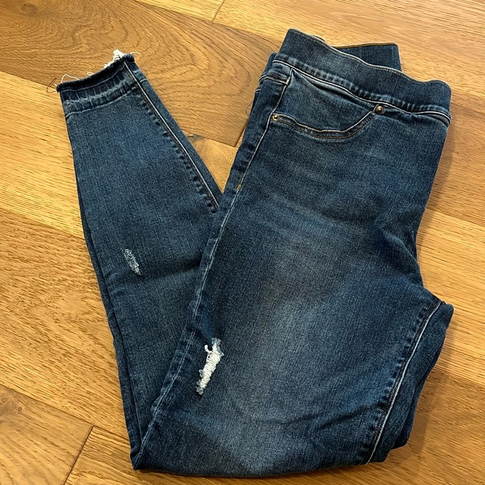 Spanx slight distressed ankle Jean - large
